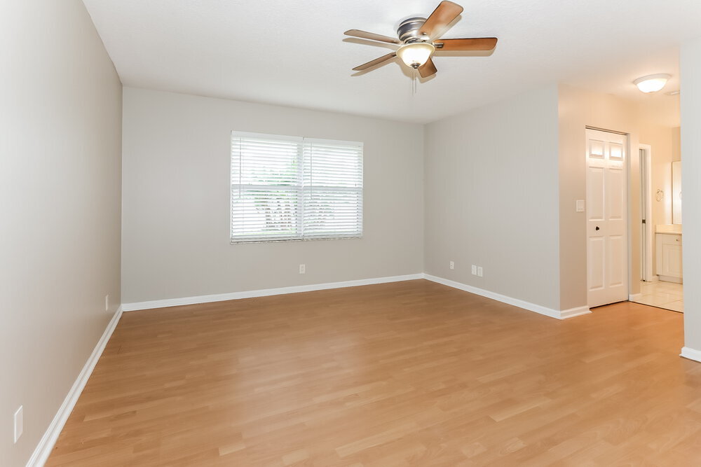 Building Photo - 116 Brook Woode Ave