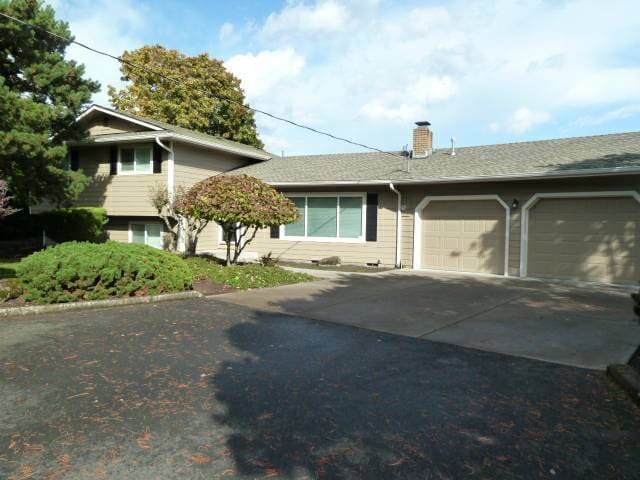 Building Photo - 4bd/2.5ba huge 2436sqft, 2-car garage, ful...