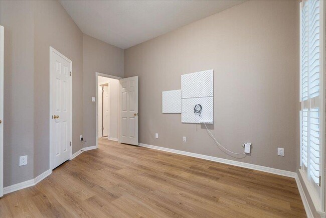 Building Photo - 1414 Dapplegrey Ln
