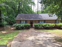 Building Photo - 773 Farm Creek Rd NE