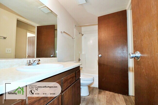 Building Photo - 333 Boulder Creek Dr