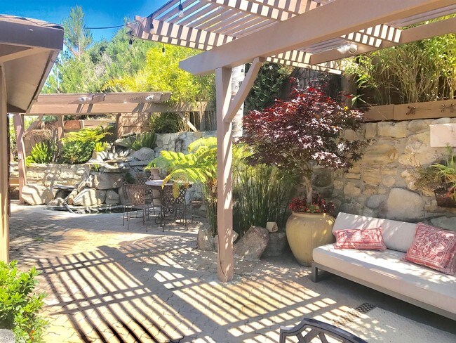 Building Photo - 114 Story Rd