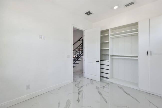 Building Photo - 2816 Corrine St
