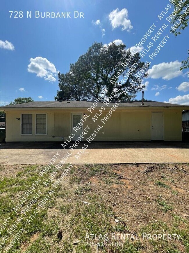 Building Photo - 728 N Burbank Dr