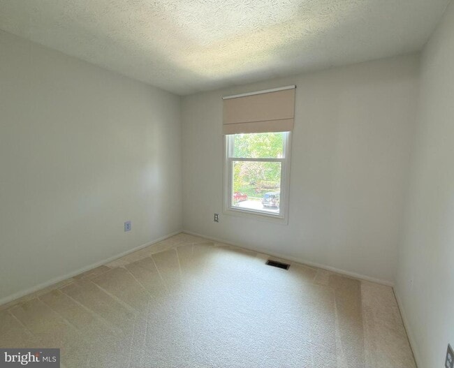 Building Photo - 5519 Inverness Woods Ct