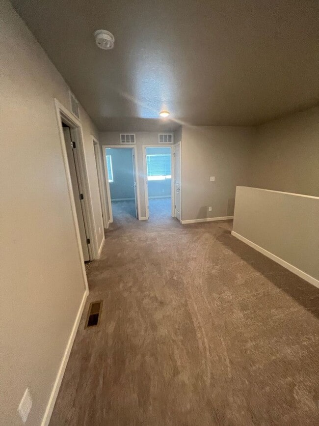 Building Photo - Fantastic Townhome in Ault