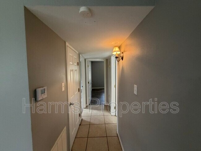 Building Photo - 3630 Fish Hook Ln