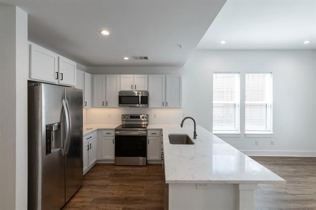 Building Photo - 617 N Tyler St