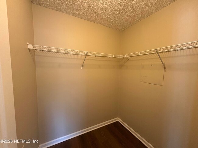 Building Photo - 2578 Carson Oaks Dr