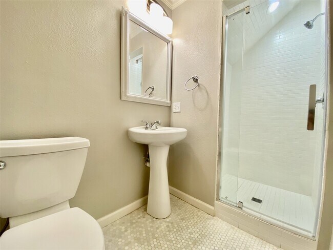 Building Photo - 6315 Holly Canyon Ct