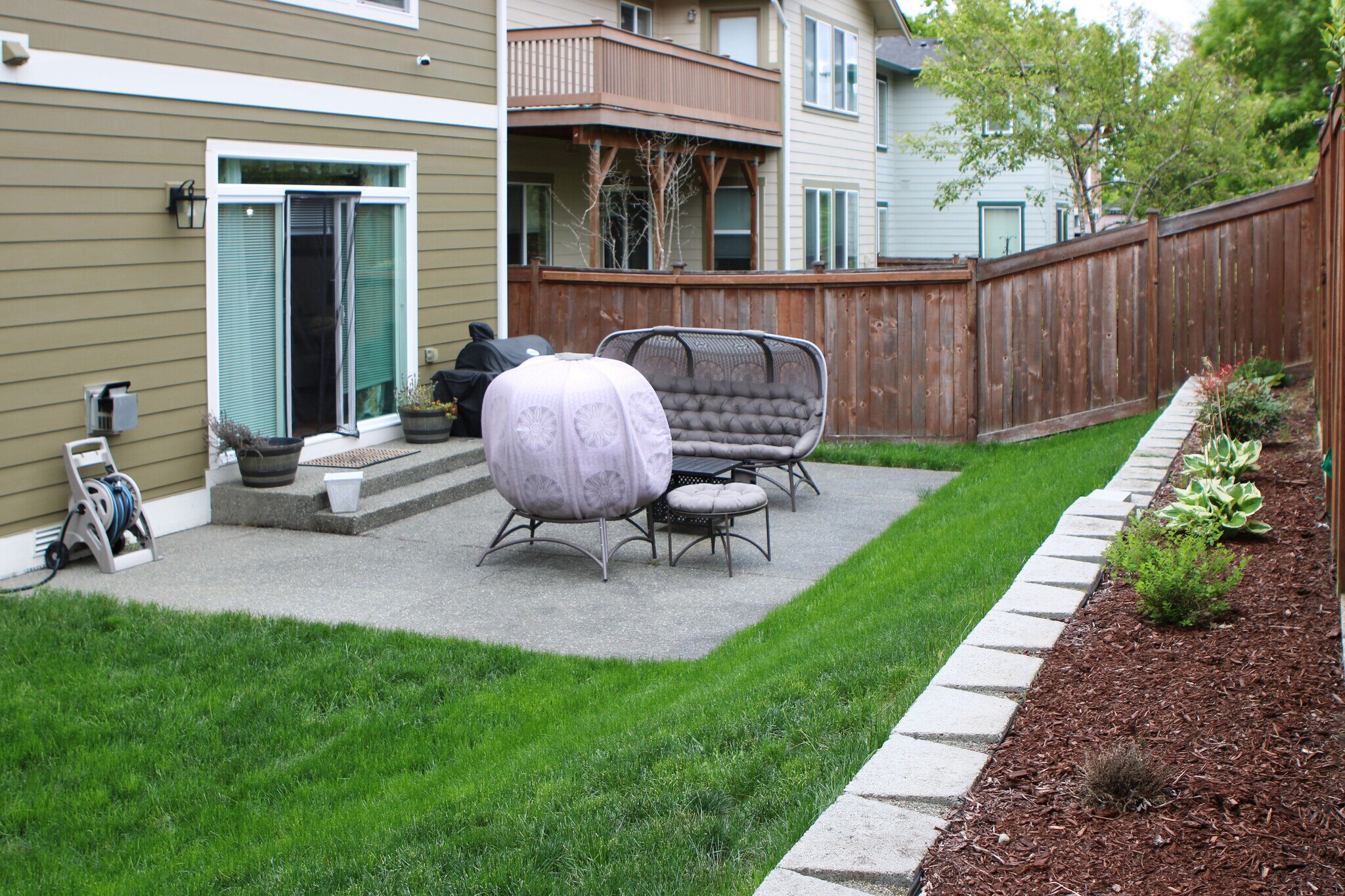 Building Photo - 7801 Rushmore Ave NE