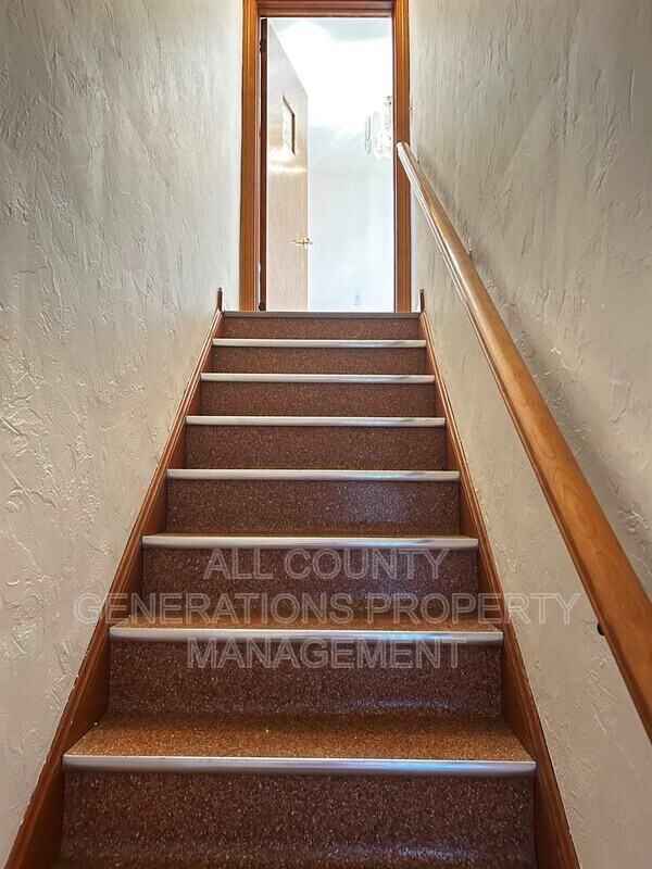 Building Photo - 4435 Sheraton Dr