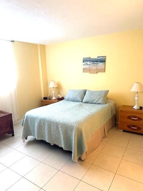 Building Photo - 4250 Galt Ocean Dr