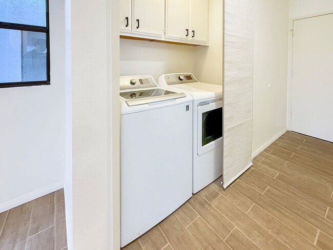 Building Photo - Great 3B/2BA House in San Marcos!