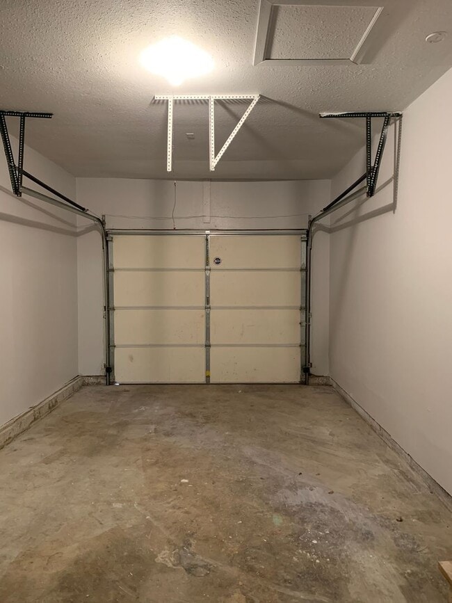 Building Photo - For Rent...4404 Wabash, Granite City