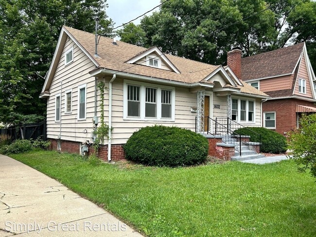 Building Photo - 3 br, 1.5 bath House - 1632 47th Street