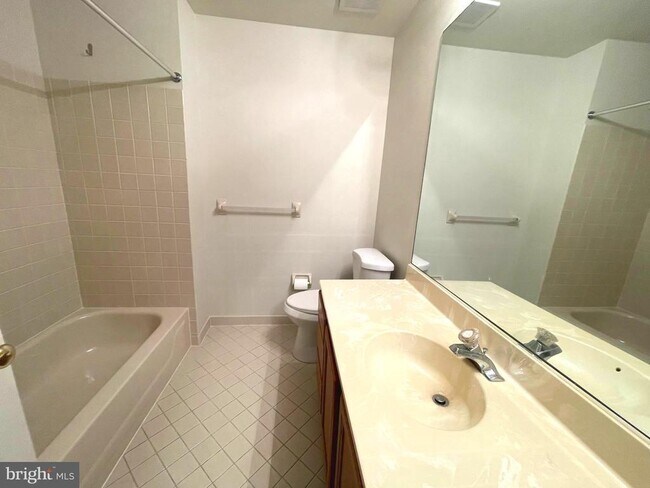 Building Photo - 1503 Liberty Ct