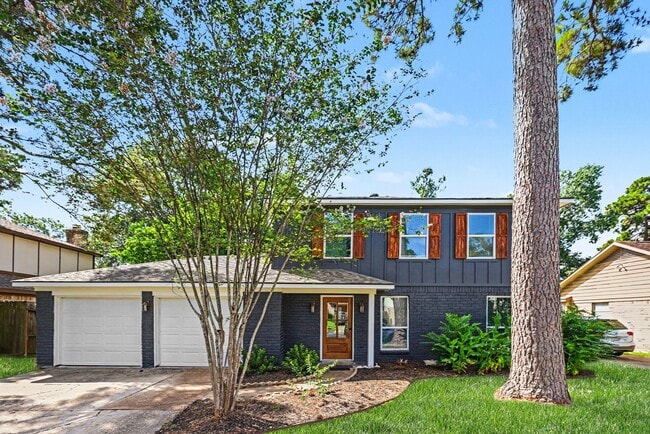 Building Photo - 2430 Summer Spring Dr
