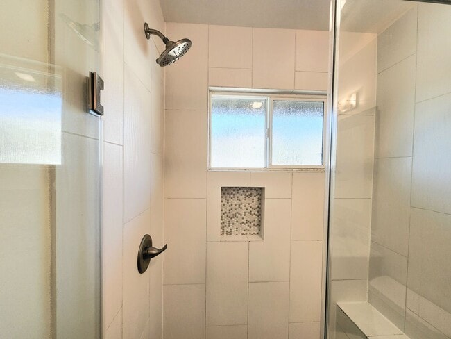 Building Photo - 3 bedroom 3 bathroom hillside Pacifica home with serene views