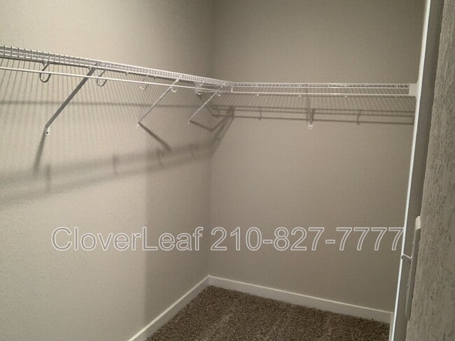 Building Photo - 708 Stonemanor Bay