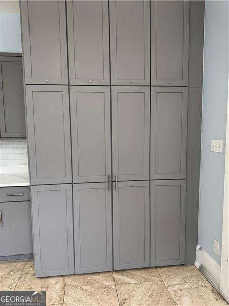 Building Photo - 1229 Euclid Ave NE