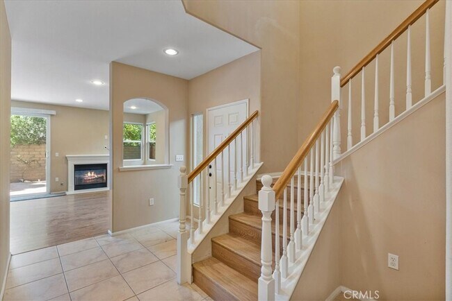 Building Photo - 14932 Isamar Ln
