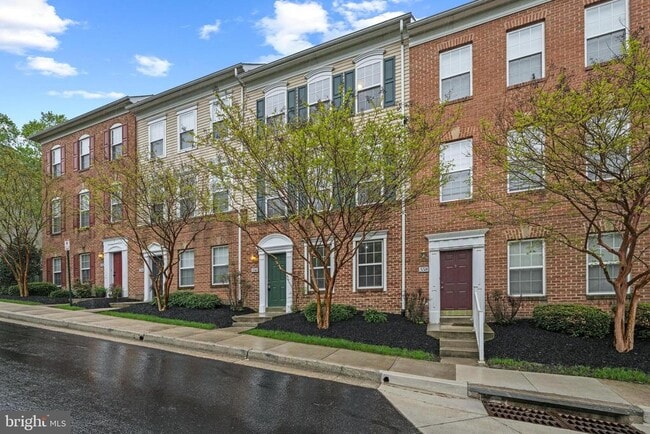 Building Photo - 556 Rhapsody Ct