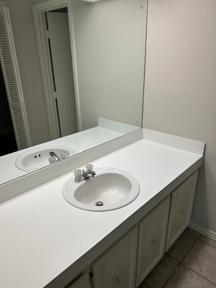 Building Photo - 37 Timber Ridge Dr
