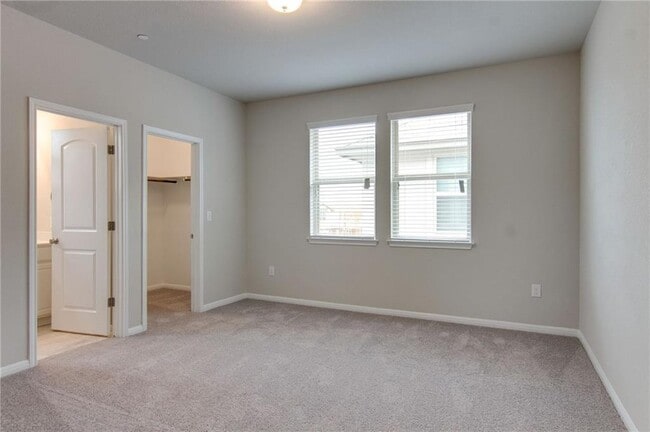 Building Photo - 3240 E Whitestone Blvd