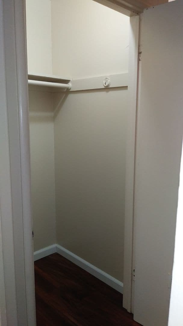 Building Photo - Cute 1bd Apartment on Ground Floor