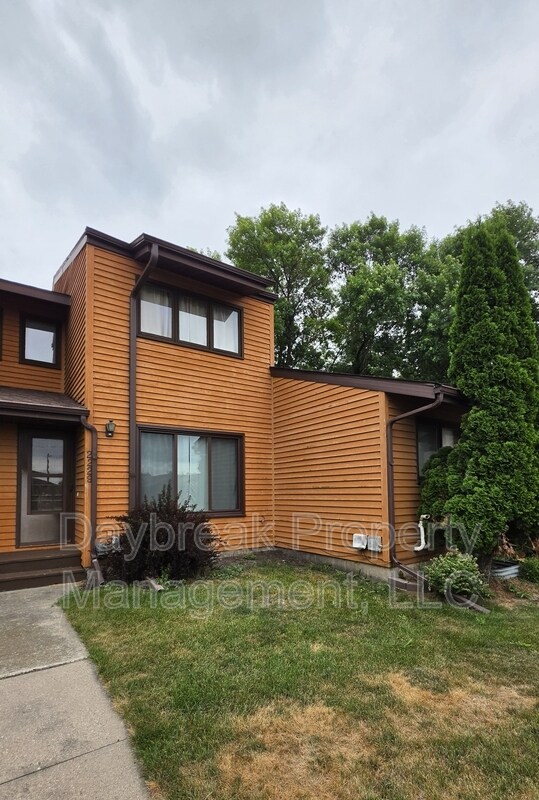 Building Photo - 2229 4th Ave S