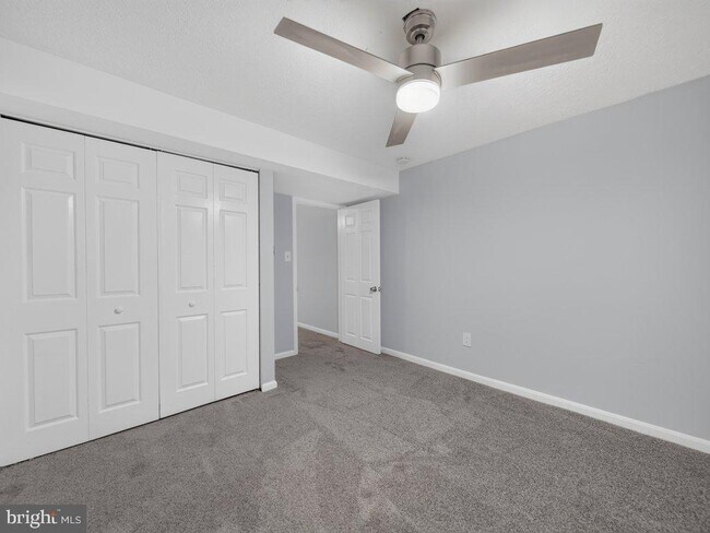 Building Photo - 801 High Plain Dr
