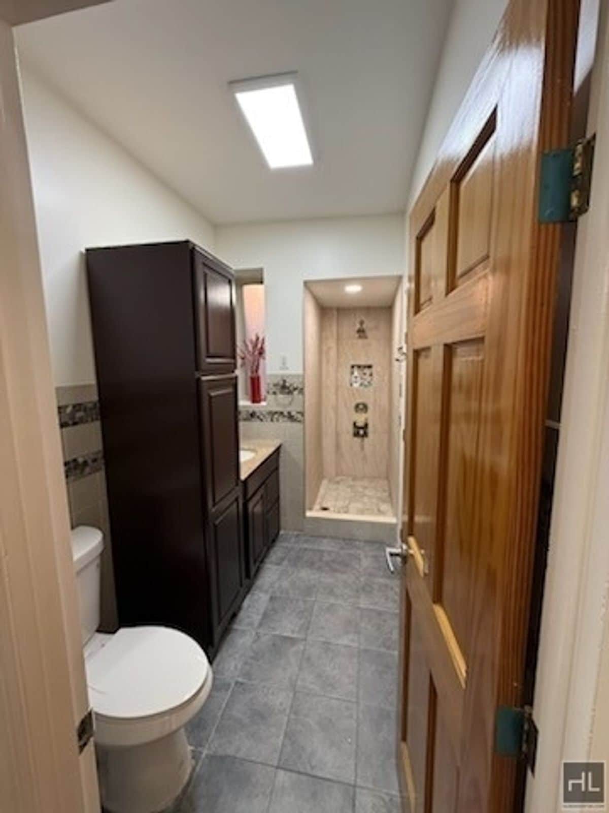 Building Photo - 102 STREET