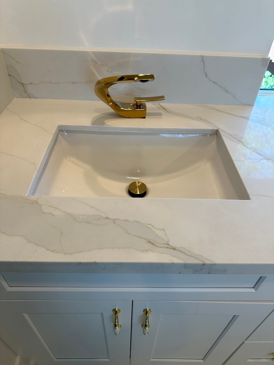 Building Photo - 10136 Hollow Glen Cir