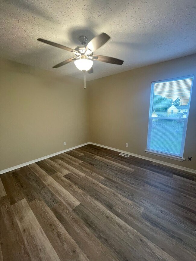 Building Photo - 531 Amquiwood Ct