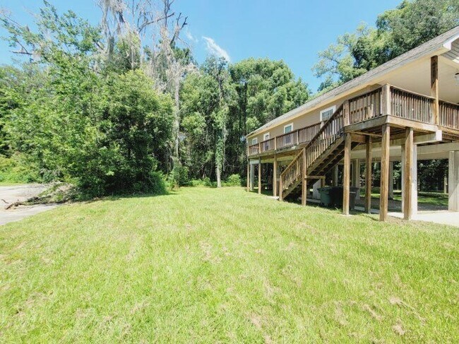 Building Photo - 2770 Weaver Dr