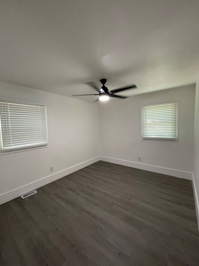 Building Photo - 608 Crawford Rd