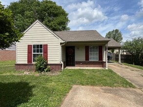 Building Photo - Renovated 2 Bedroom 2 Bath Home for Rent!