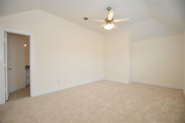 Building Photo - 11607 Main Ash Dr
