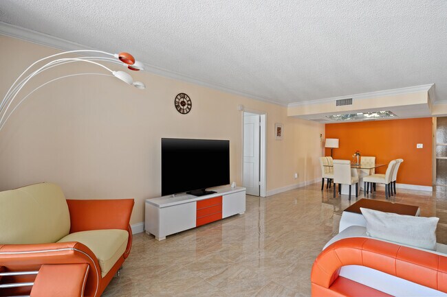 Building Photo - 5380 N Ocean Dr