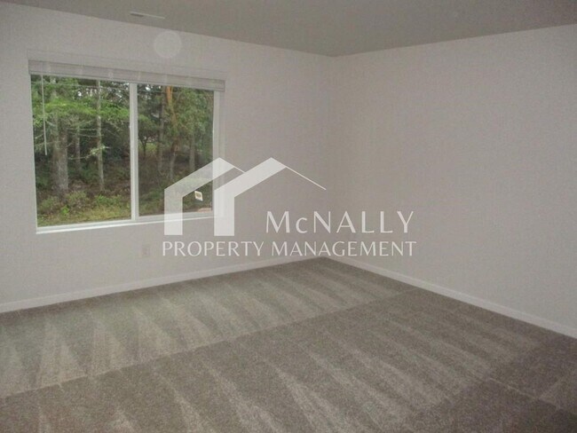 Building Photo - 3 Bedroom, 2.5 Bathroom Andasio Villiage Home in Port Orchard