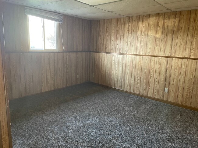 Building Photo - Large, Quiet Home In Englewood (Union) - N...