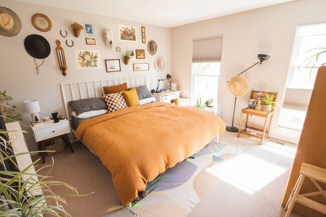 Building Photo - BEAUTIFUL 4 BEDROOM / 3 BATH HOME IN LAFAY...