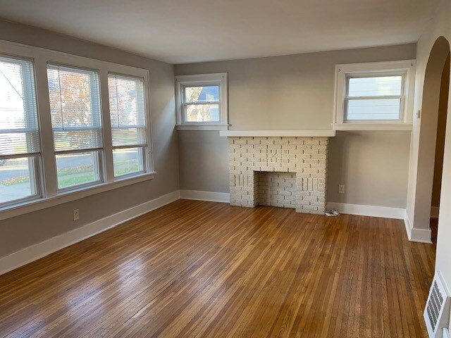 Building Photo - 145 Hamilton Dr