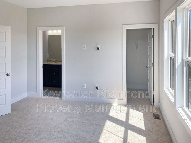 Building Photo - 509 Munson Woods Walk