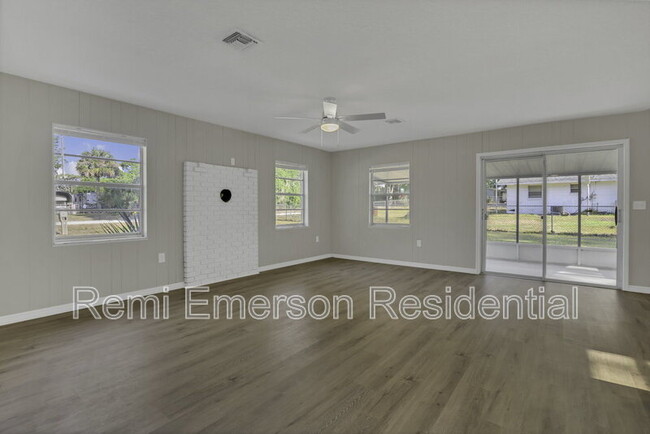 Building Photo - 14025 Southeast 54th Ct.