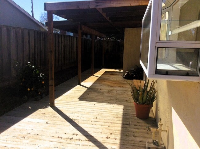 Building Photo - Lovely Single-Story Livermore Home Near Downtown | 3 Bed, 2 Bath