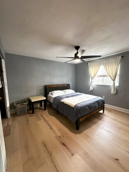 Bedroom - 210 5th Ave S