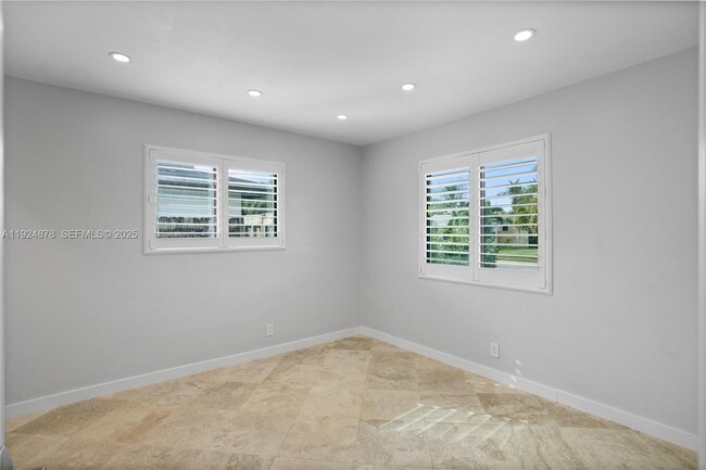 Building Photo - 19911 SW 82nd Pl