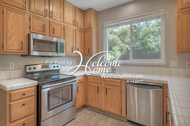 Building Photo - 3943 Aspendale Dr